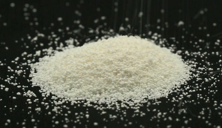 固体乙醇钠晶体